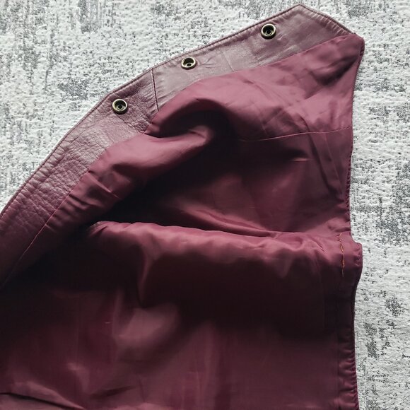 Vintage VTG Purple Leather Vest w Hand Painted Silver Details and Metal Snaps - Picture 11 of 13